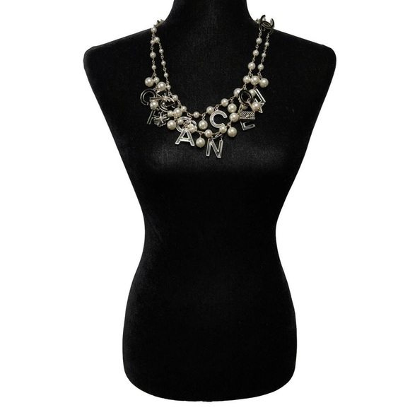 Chanel Coco Charm Pearl Belt Necklace - Picture 3 of 15